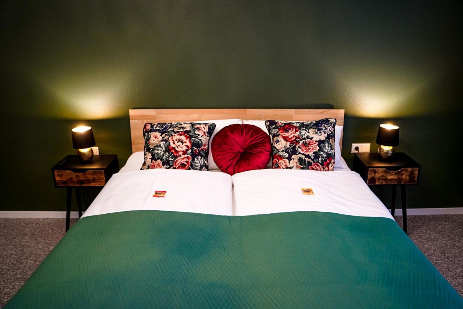 Hotel Residenz Luxury Apartments Метцинген Экстерьер фото