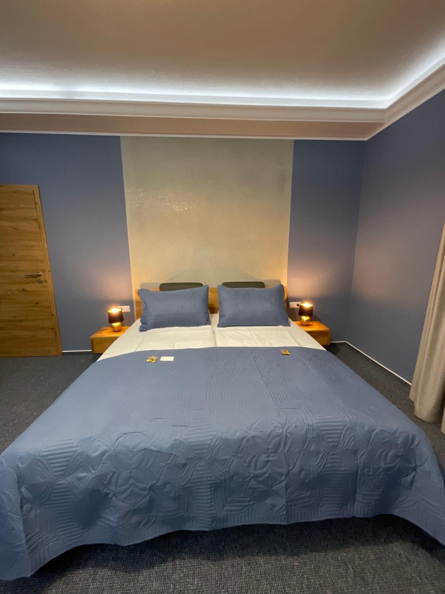 Hotel Residenz Luxury Apartments Метцинген Экстерьер фото