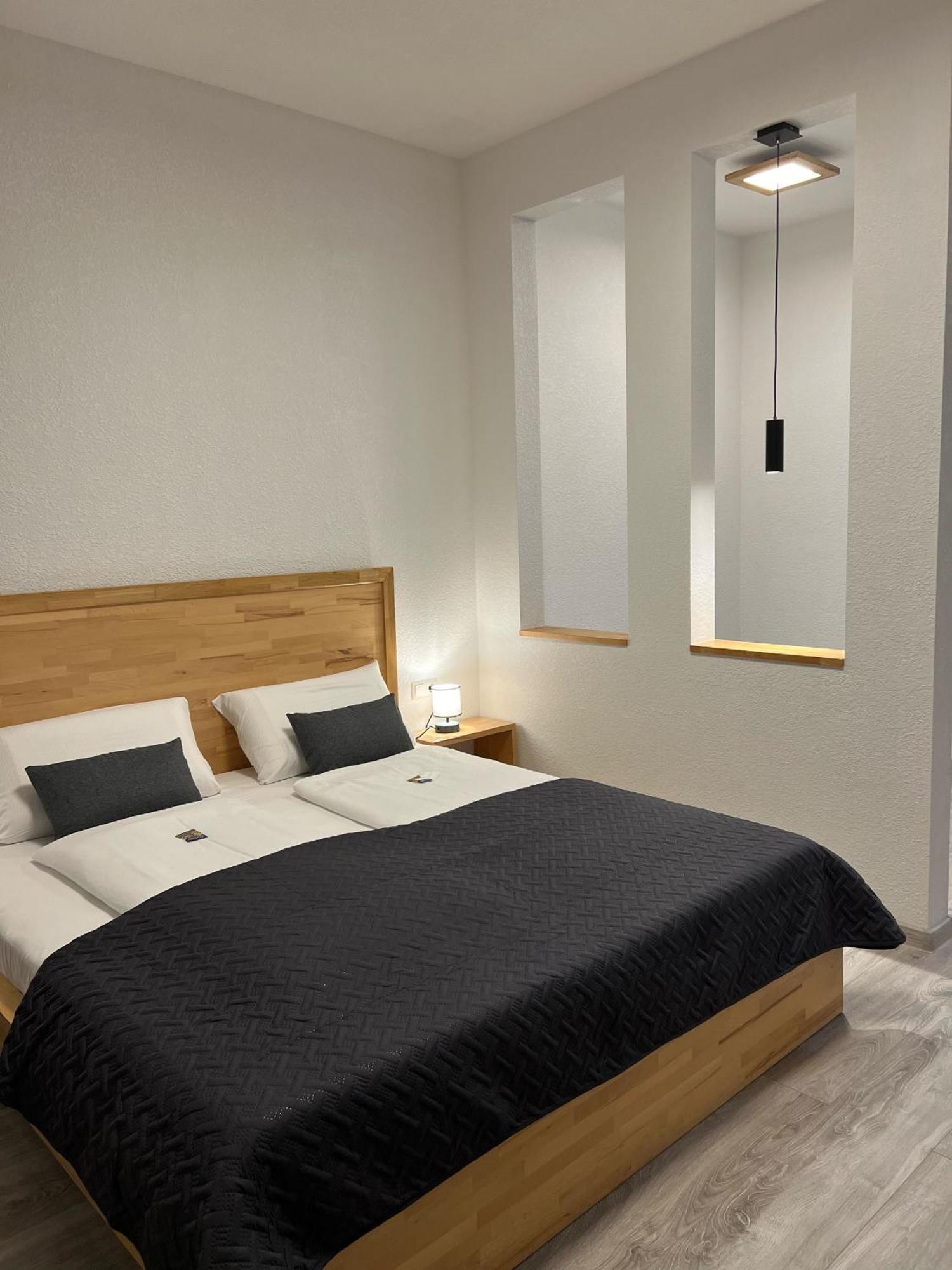 Hotel Residenz Luxury Apartments Метцинген Экстерьер фото